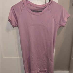 Lululemon Athletica pink swiflty tech good condition!!